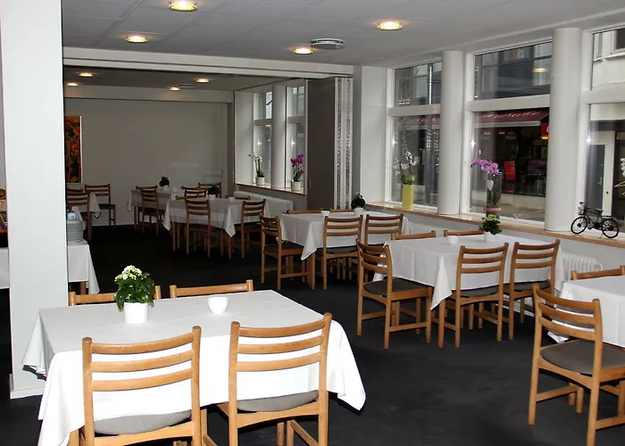 Herning City Hotel فندق 3*